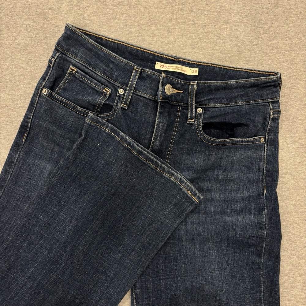 Levi's 725 High Rise Boot Cut Jeans Women's Size 29 (Fits 27x32) Blue Dark Wash